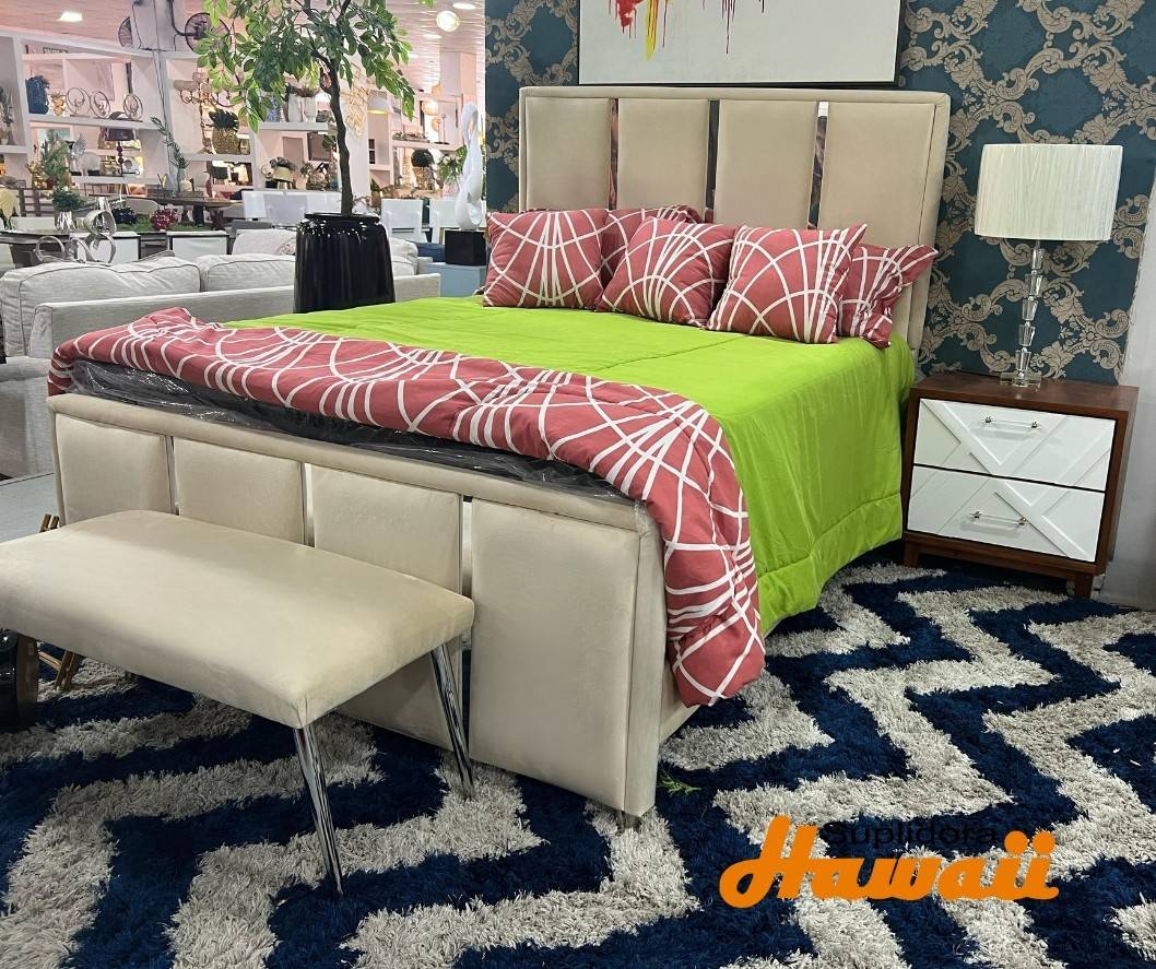 CAMA TAPIZADA TRICY 60 TAPIZ/CREMA C/PLATEADO F.I